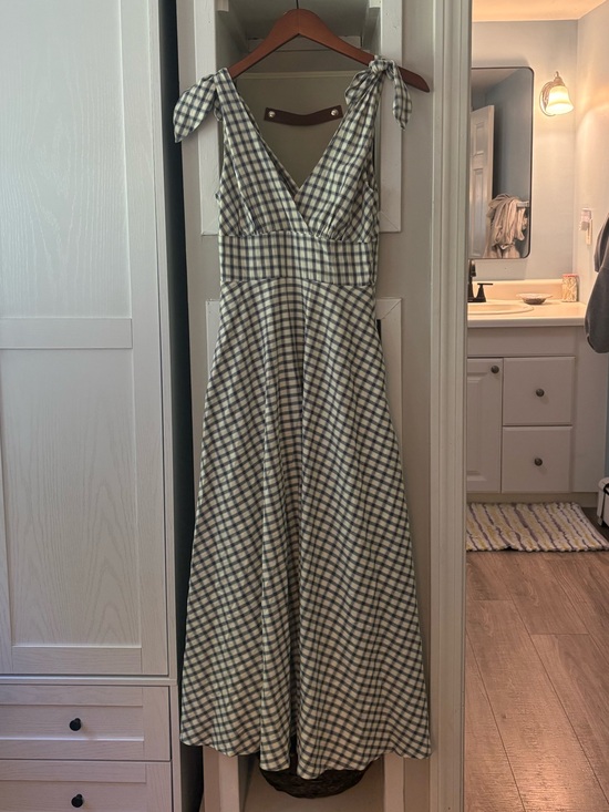 Lulus Dresses & Skirts - Lulu's Green Gingham Tie-Shoulder Maxi Dress